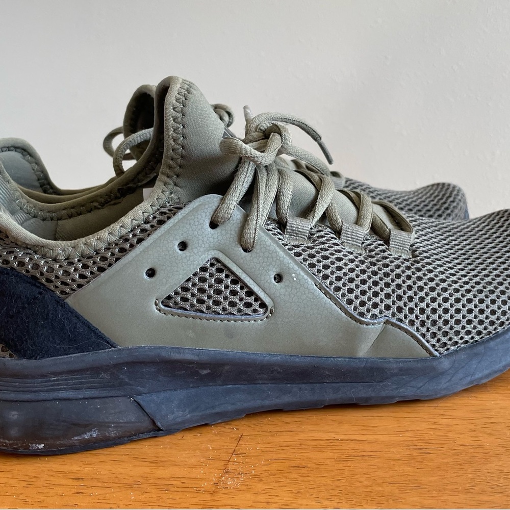 Men's Puma Electron Street Matte Green Mesh Athletic Shoes Sz 8